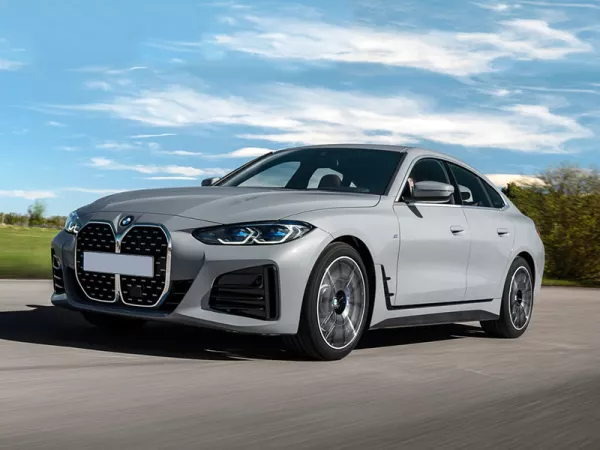 Dịch vụ thay Kính chắn gió xe BMW 428i tận nơi